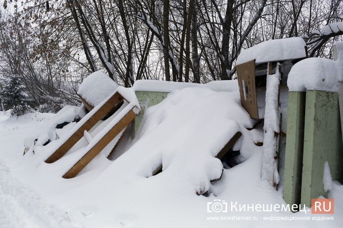 «Фрэнсис» и уголовщина: почему контейнерные площадки Кинешмы завалены мусором? фото 5