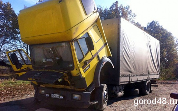 Ивановский дальнобойщик потерпел бедствие под Липецком фото 2