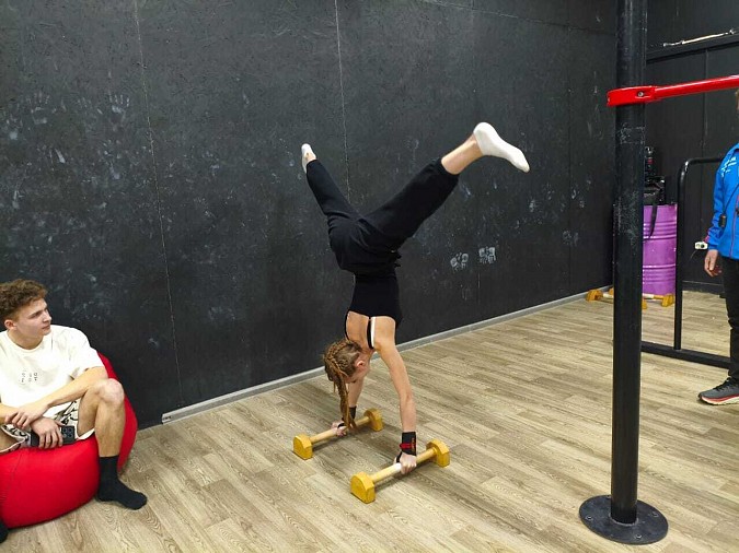 В Кинешме прошел 4-й этап первенства города по воркауту фото 7