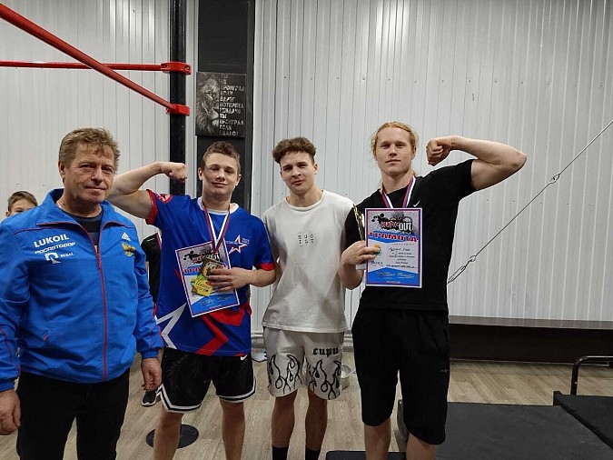 В Кинешме прошел 4-й этап первенства города по воркауту фото 9