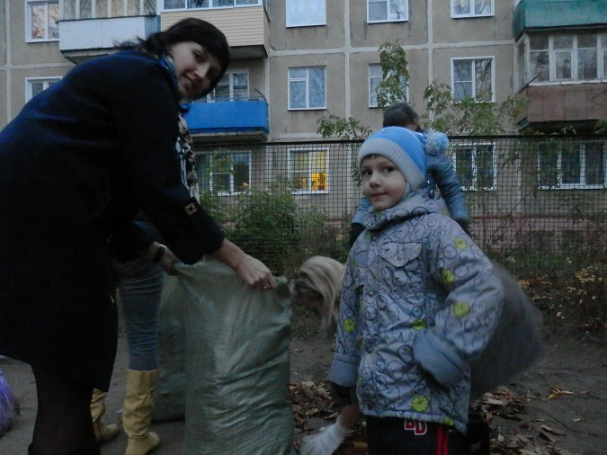 Прошла акция «Чистая детская площадка» фото 7