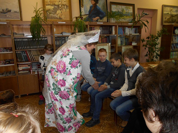 Плыли девы в цветных сарафанах фото 3