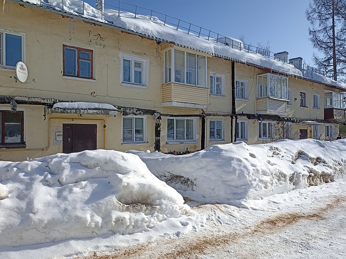 В Кинешме проходят рейды по контролю за расчисткой крыш от скопившейся наледи фото 2