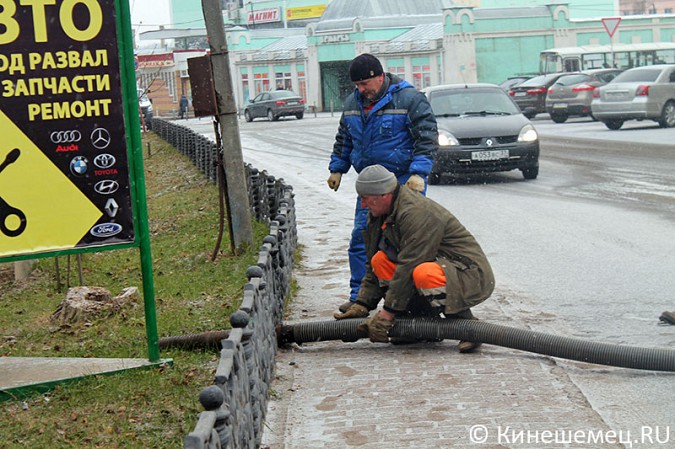 В центре Кинешмы произошла авария на водопроводе фото 5