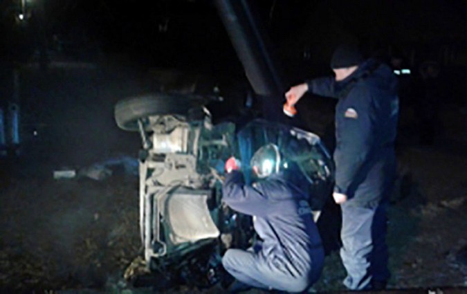 В Наволоках перевернулся автомобиль с пьяным водителем фото 2