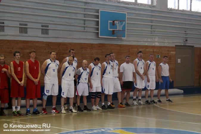 Баскетбольный турнир среди мужчин прошёл в минувшие выходные фото 6