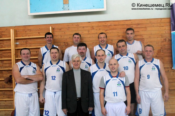 Баскетбольный турнир среди мужчин прошёл в минувшие выходные фото 40