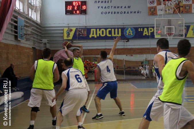 Баскетбольный турнир среди мужчин прошёл в минувшие выходные фото 28