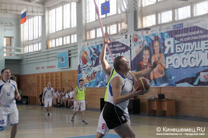 Баскетбольный турнир среди мужчин прошёл в минувшие выходные фото 35