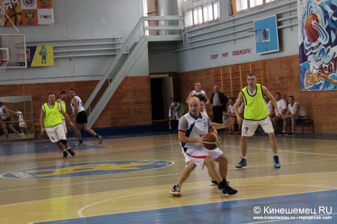 Баскетбольный турнир среди мужчин прошёл в минувшие выходные фото 23