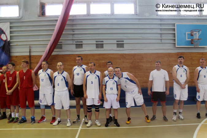 Баскетбольный турнир среди мужчин прошёл в минувшие выходные фото 9