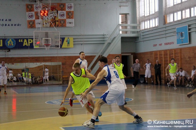 Баскетбольный турнир среди мужчин прошёл в минувшие выходные фото 19