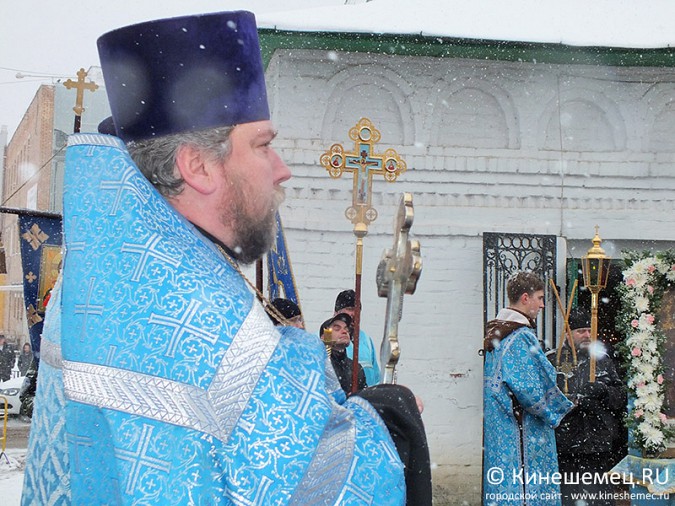 Кинешемцы прошли Крестный ход в честь Казанской иконы Божией матери фото 8