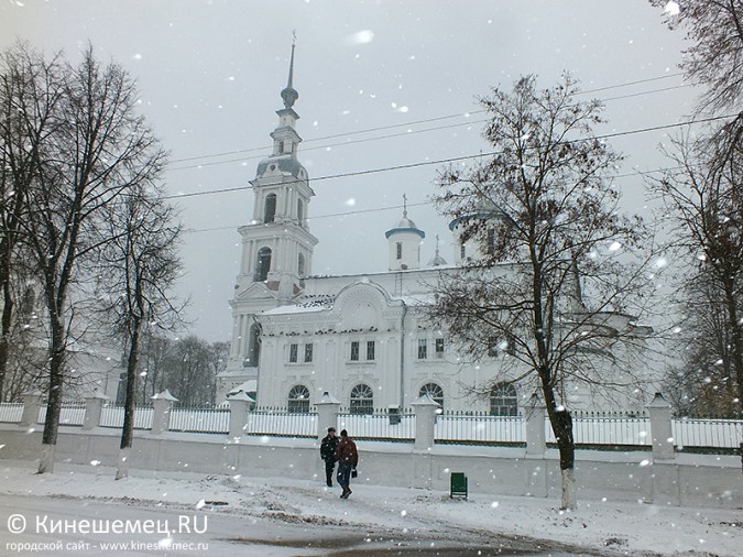 Кинешемцы прошли Крестный ход в честь Казанской иконы Божией матери фото 3