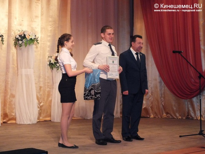 Полицейские отметили профессиональный праздник фото 22