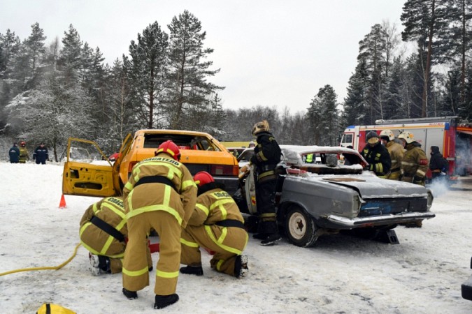 Страшное ДТП смоделировало МЧС в Ивановской области фото 12