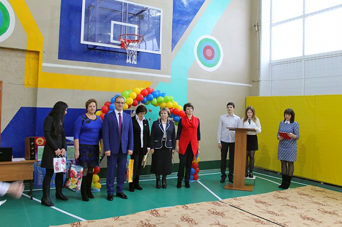 Два миллиона рублей потрачено на ремонт школьного спортивного зала фото 2