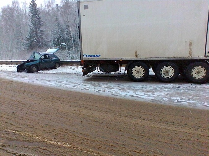 Четыре автомобиля столкнулись в Ивановской области фото 3