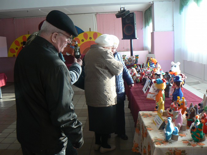 Кукольных дел мастера представили свои творения фото 6