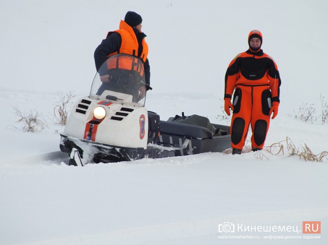 Спасатели провели показательные учения в Кинешме фото 11