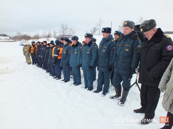 Спасатели провели показательные учения в Кинешме фото 6