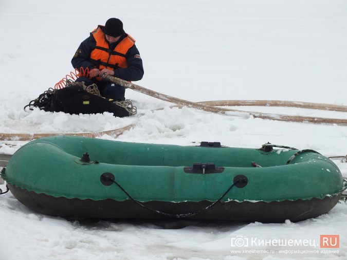 Спасатели провели показательные учения в Кинешме фото 7