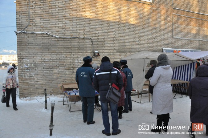 Штрафами торговцев пиротехникой не напугать фото 5