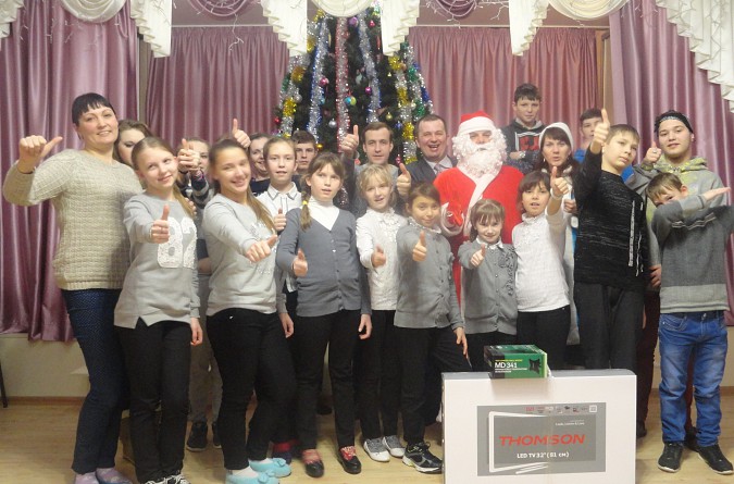 Воспитанникам Кинешемского детского дома подарили телевизор фото 2