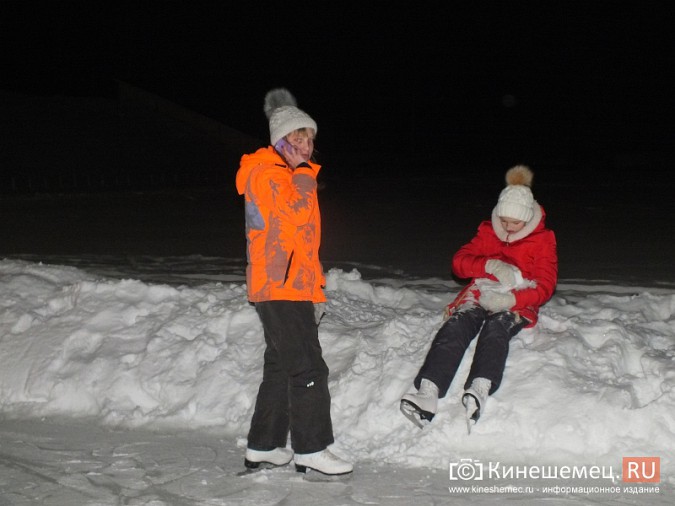 На стадионе «Томна» детей выгнали на мороз фото 6