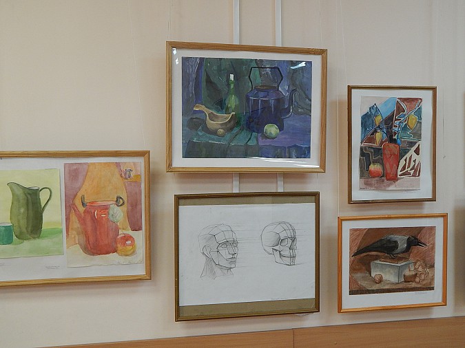 В художественной школе открылась выставка работ отличников фото 5