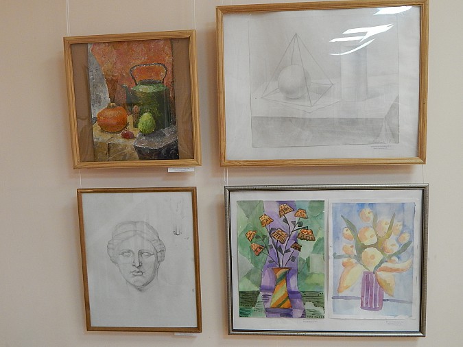 В художественной школе открылась выставка работ отличников фото 3