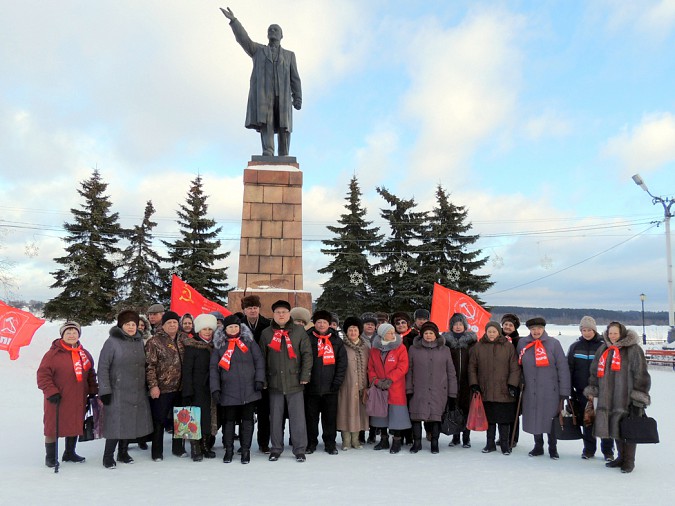 И Ленин — такой молодой и юный Октябрь впереди! фото 6