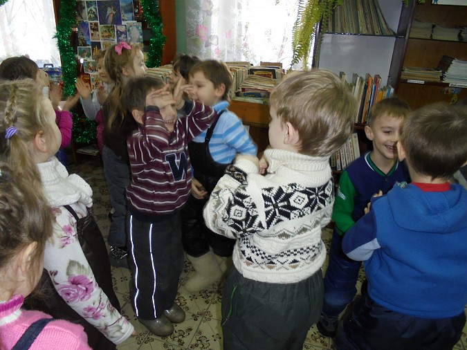 Дошколята отметили «Праздник рукавички» фото 7