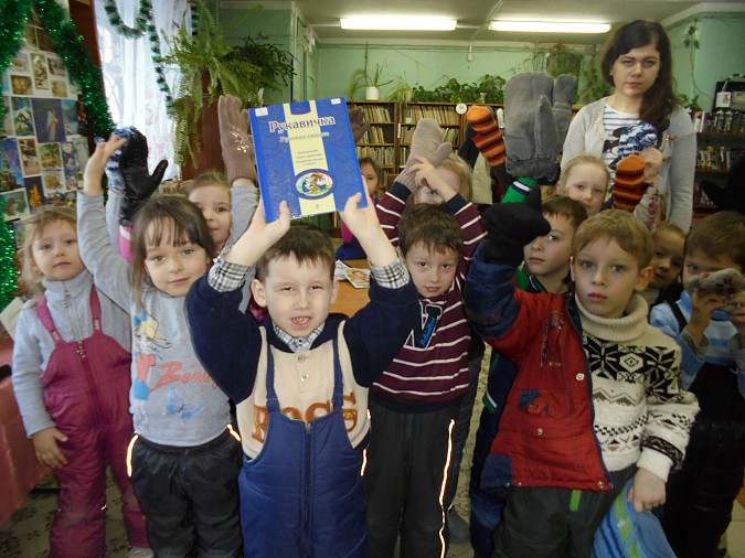 Дошколята отметили «Праздник рукавички» фото 8