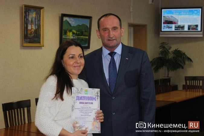 Предпринимателей Кинешмы отметили за новогоднюю атмосферу фото 8