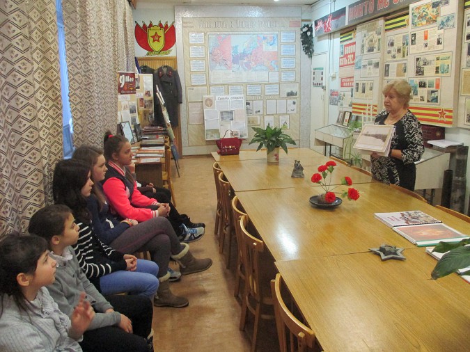 Воспитанники Кинешемского детского дома посетили Музей боевой славы фото 3