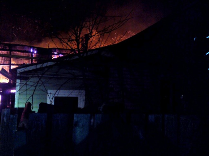 В Ивановской области таксист спас от пожара семью фото 2