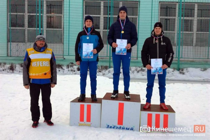 Лыжники из спортивных школ Ивановской области соревновались в кинешемском парке фото 8