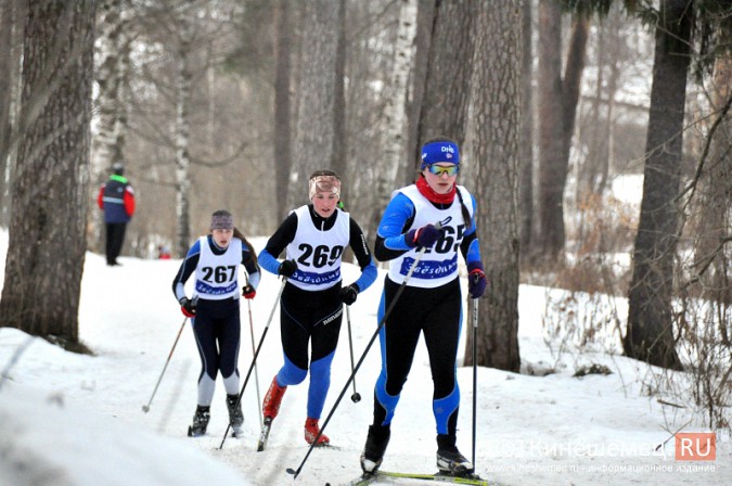 Лыжники из спортивных школ Ивановской области соревновались в кинешемском парке фото 13