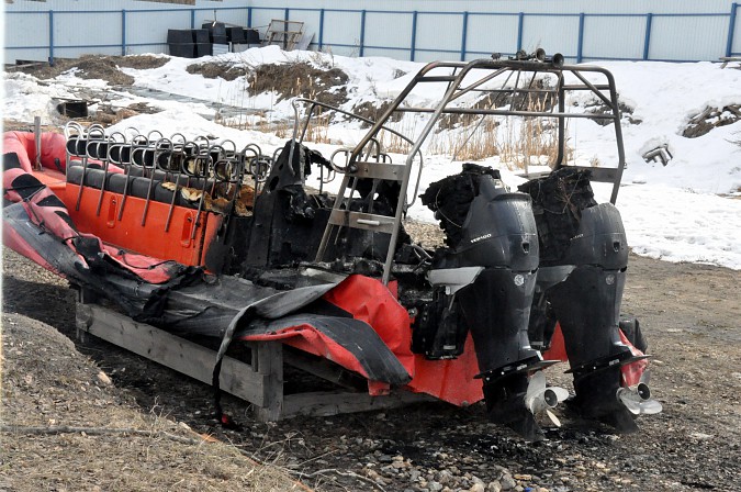 В Кинешемском яхт-клубе сгорел катер фото 6