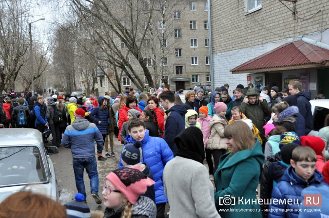 В Ивановской области из-за угрозы террористического акта эвакуировали школу фото 5