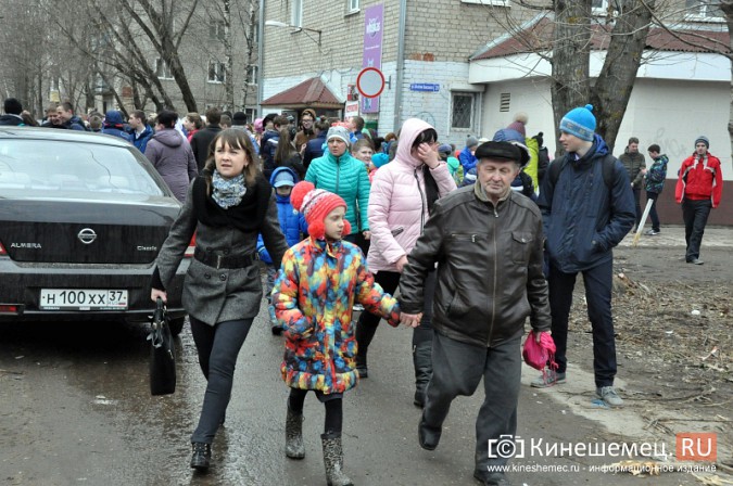 В Ивановской области из-за угрозы террористического акта эвакуировали школу фото 12