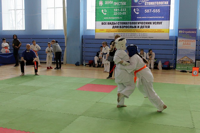 Кинешемские каратисты выступили на международном турнире фото 2