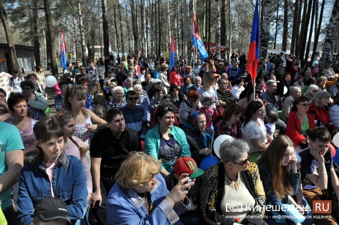 Кинешма встретила День весны и труда фото 2