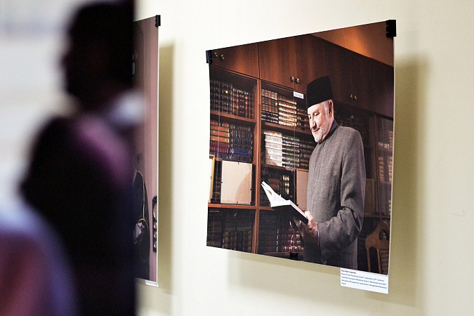 В Иванове прошла выставка кинешемского фотографа «Через веру к миру» фото 2