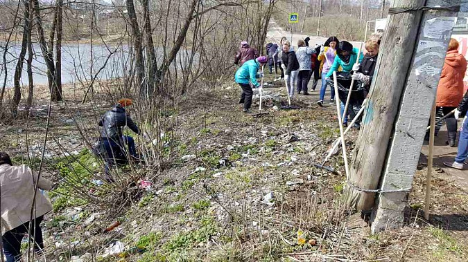 Кинешемские перевозчики вышли на субботник фото 5
