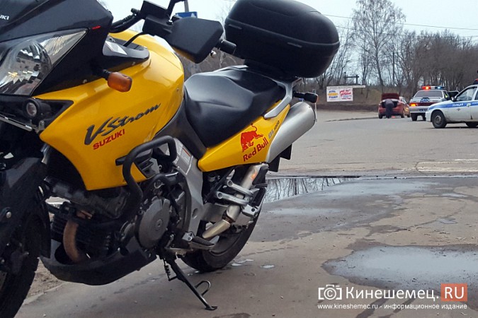 В Кинешме спортбайк и иномарка чудом избежали столкновения фото 2