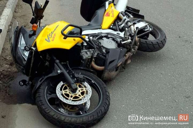 В Кинешме спортбайк и иномарка чудом избежали столкновения фото 5