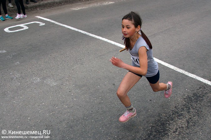 В Кинешме прошла традиционная легкоатлетическая эстафета фото 12