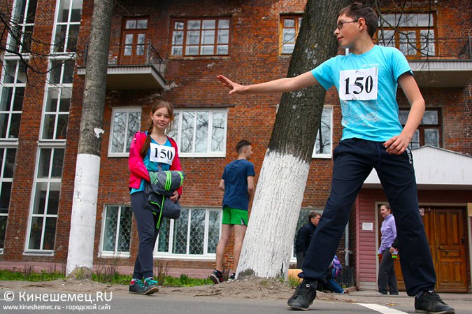 В Кинешме прошла традиционная легкоатлетическая эстафета фото 17